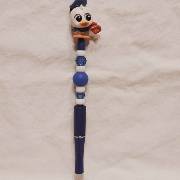 Disney Doorable- Pretzel Donald Duck- Handmade Beaded Pen - Picture 1 of 2